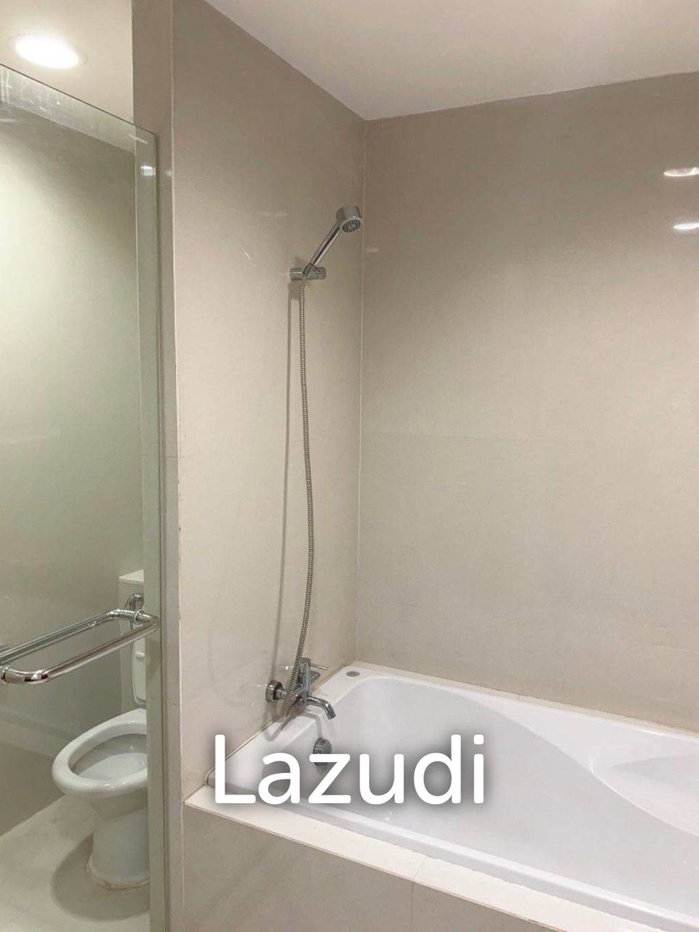 picture The Oleander 90 sqm Corner Condo with City View in Bangkok - 7/11