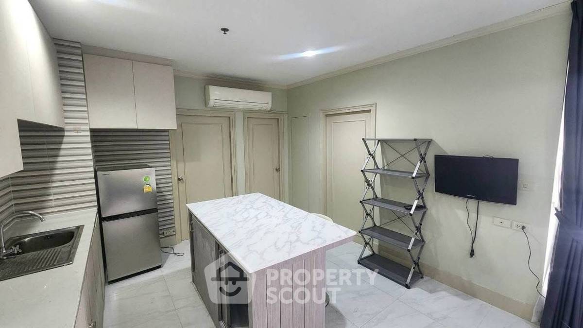 picture 2-BR Condo at Pathumwan Resort near BTS Phaya Thai (ID 2083933) - 3/7