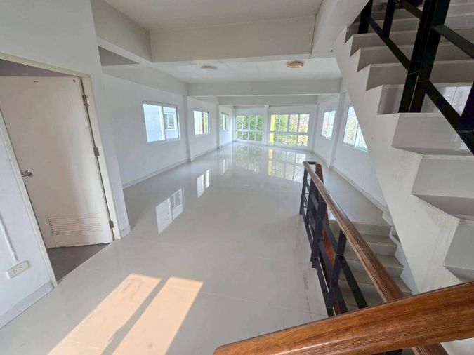 ให้เช่าบ้านเดี่ยว 3 ห้องนอน 308 ตร.ม. 81.6 ตร.ว. เขตตลิ่งชัน
