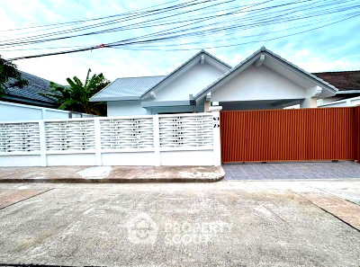 บ้านเดี่ยว ชลบุรี : บ้านเดี่ยว 3 ห้องนอน ขนาด 160 ตร.ม. สำหรับขายใน Areeya Villa พัทยา (ID 3314066)