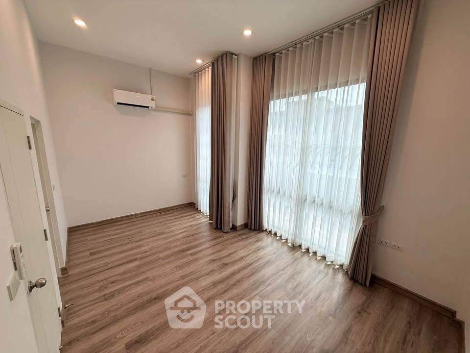 picture 2-BR Townhouse 105 Sqm At Verve Saimai-Phaholyothin (ID 3315701) - 8/8