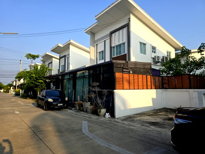 บ้านแฝด 39.2 ตร.วา แลนซีโอ คริป เพชรเกษม 81 กระทุ่มแบน สมุทรสาคร 3.5M