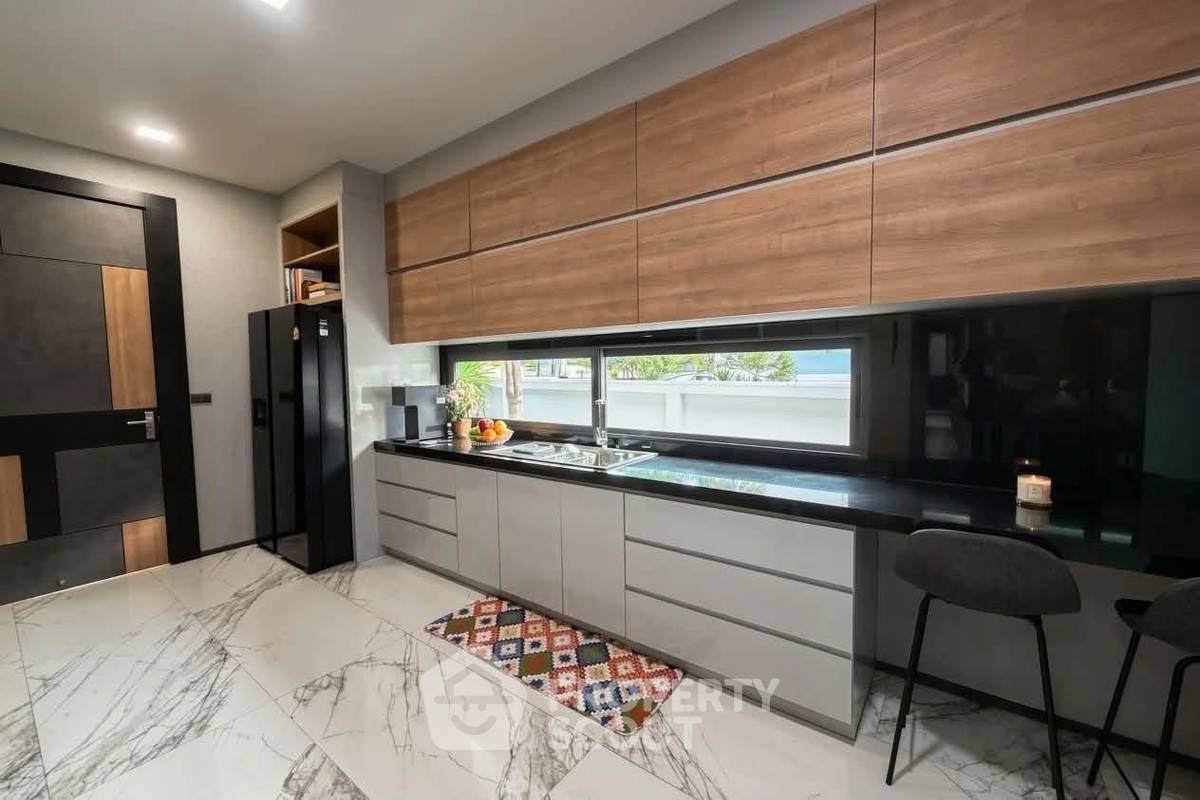 รูป วิลล่า 4 ห้องนอน ขนาด 450 ตร.ม. M MOUNTAIN GRAND VILLA พัทยาตะวันออก (ID 3314097) - รูปที่ 4/17