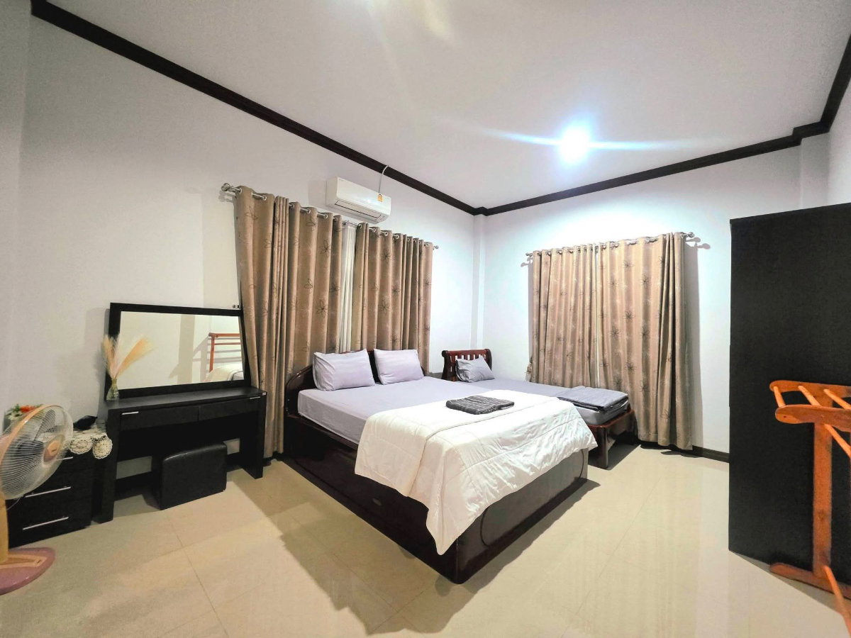 รูป ให้เช่ารายวัน บ้านสวยหลังใหญ่ แอร์ทั้งหลัง พักได้ 10 ท่าน - รูปที่ 9/11