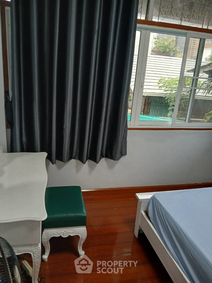 รูป บ้าน 4 ห้องนอน ขนาด 260 ตร.ม. พระโขนงเหนือ ใกล้ BTS เอกมัย (ID 3314029) - รูปที่ 9/16