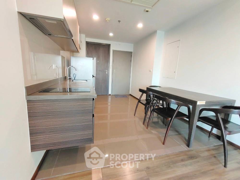 รูป คอนโด 2-ห้องนอน ที่ ทีล สาทร-ตากสิน ใกล้ BTS วงเวียนใหญ่ (ID 1513465) - รูปที่ 2/8