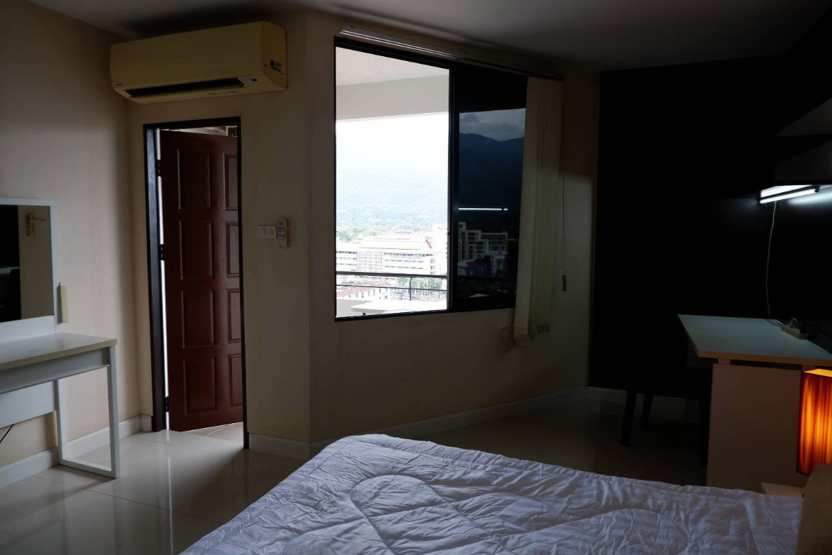 รูป POS คอนโด เดอะ ทรีโอ้ (The Trio Condo) ห้องใหญ่กว้างมาก วิวมองเห็นดอยสุเทพ กั้นห้องเป็นสัดส่วน เฟอร์นิเจอร์ครบ (โทร/ไลน์ 088-5986998) - รูปที่ 13/14
