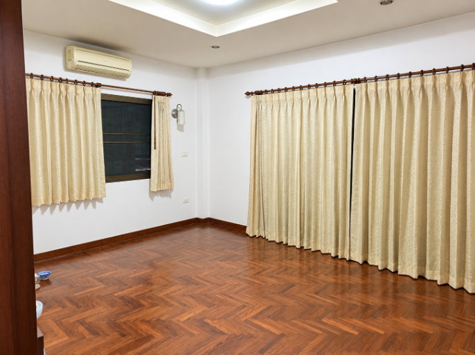 รูป บ้านบางจาก 5 นอน 210 ตร.ม. | 34.8K/ตร.ม. ใกล้ BTS สุขุมวิท บางนา ราคาคุ้ม - U6660532 - รูปที่ 4/9