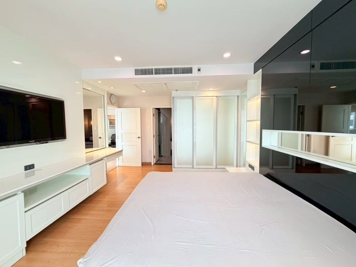รูป ปล่อยเช่า คอนโด 3 ห้องนอน ตกแต่ง Luxury : Supalai Wellington : ใกล้ MRT ศูนณ์วัฒนธรรม และใกล้ ใกล้จุด ขึ้น-ลง ทางด่วนศรีรัช - รูปที่ 11/19