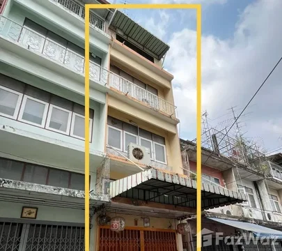 5 Bedroom Townhouse for sale in Somdet Chaophraya, Bangkok  6758505