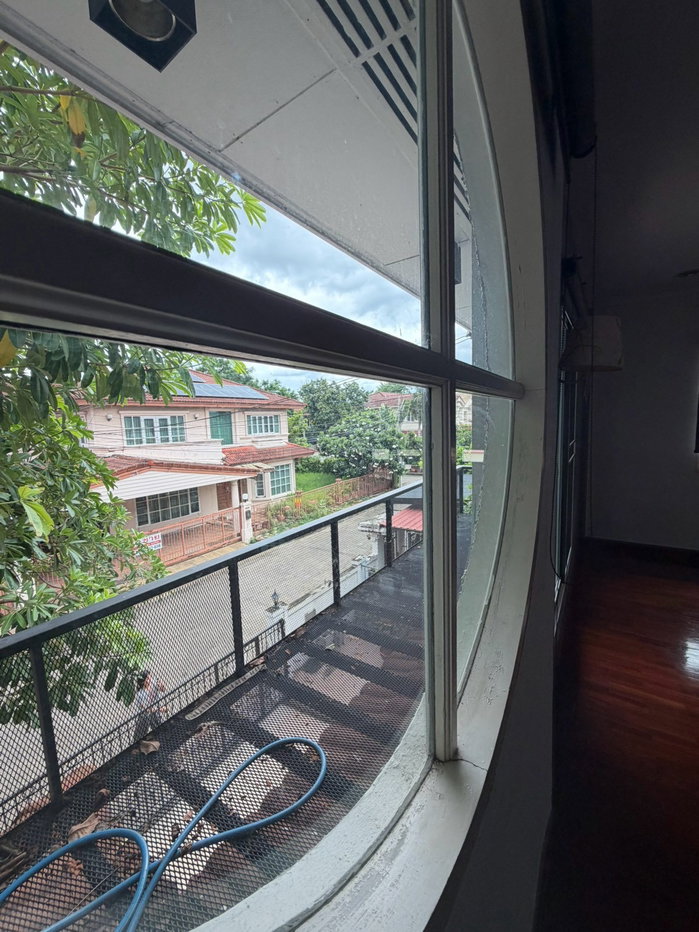 รูป หาบ้านเช่ามีสวน เลี้ยงสัตว์ได้ ทำเลวัชรพล หลังนี้ตอบโจทย์มาก! นันทวัน วัชรพล - รูปที่ 21/25