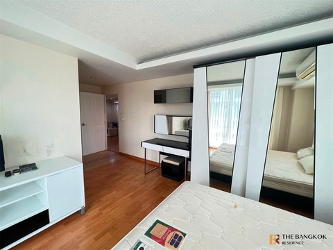 Ready-to-move-in Condo at an Amazing Price!! Waterford Sukhumvit 50
