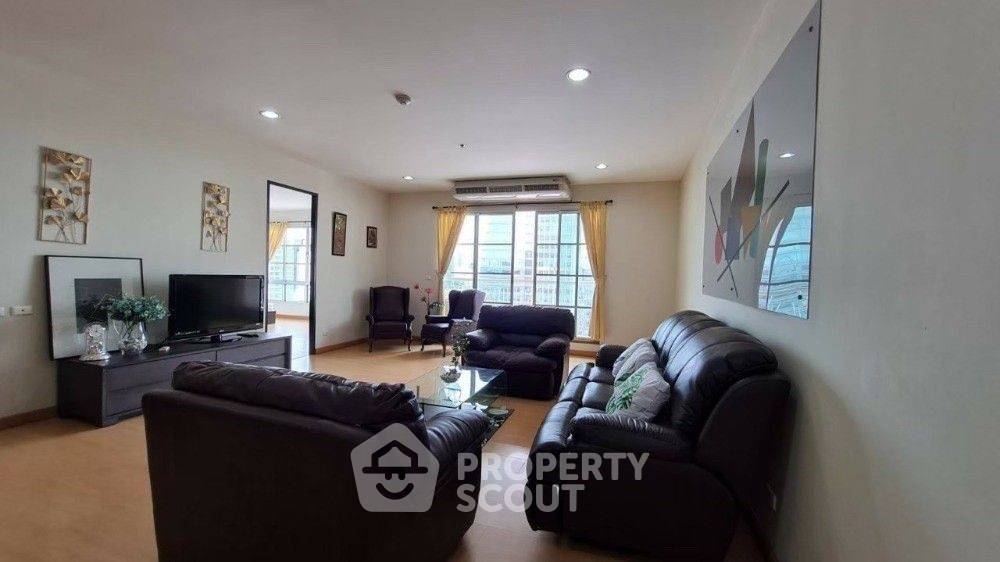 picture 3-BR Condo at Citi Smart Sukhumvit 18 near BTS Asok (ID 1832611) - 5/18