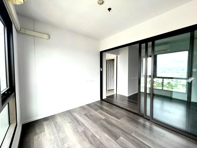 ขายคอนโด : 💥รหัส STTP350725S💥 📢📢For Sale The Stage Taopoon Interchange (1 Bed 26.63 ตร.ม/1.99 ล้าน) ชั้น 35 ใกล้เกตเวย์/ใกล้ MRT สนใจ Line ID: @atfirm
