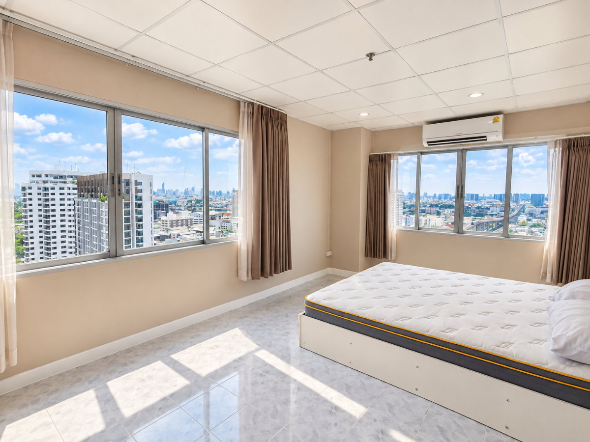picture ✨ Corner Unit • Double-Side Views • Newly Renovated - 1/18