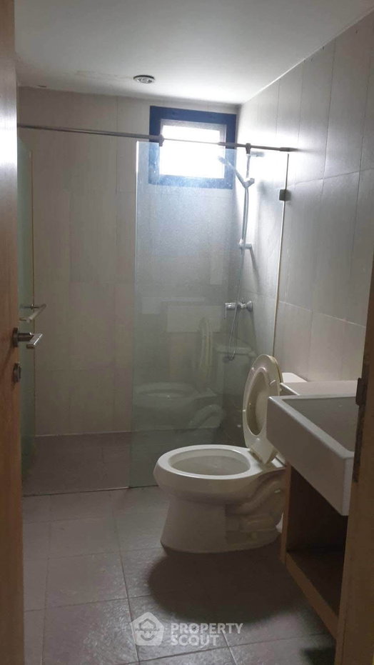 รูป คอนโด 1-ห้องนอน ที่ ซีนิธ เพลส สุขุมวิท 42 คอนโดมิเนียม ใกล้ BTS เอกมัย (ID 3309589) - รูปที่ 4/4