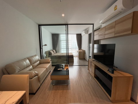 For rent, Rhythm Ekkamai, 1 bedroom, best price in the project. Fully furnished, ready to move in, 280 m. to BTS Ekkamai & Park Lane.