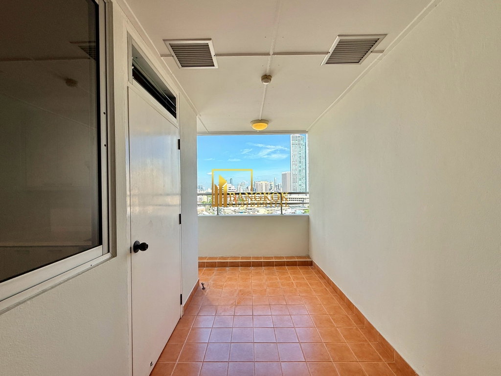 picture Expansive 3 Bedroom Apartment For Rent in Phrom Phong - BR21384AP - 30/50