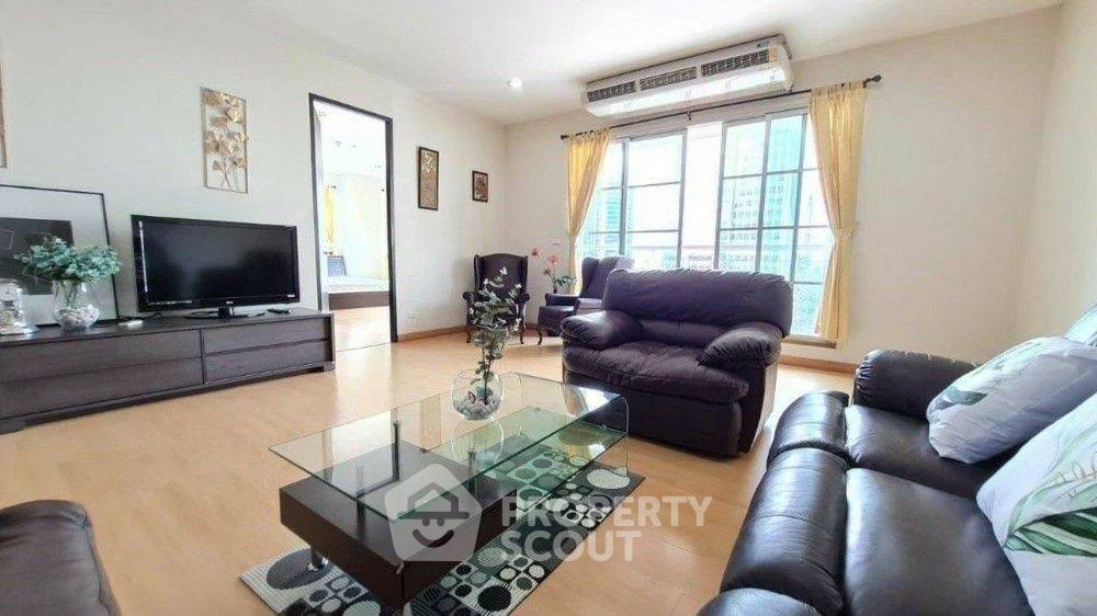 picture 3-BR Condo at Citi Smart Sukhumvit 18 near BTS Asok (ID 1832611) - 2/18