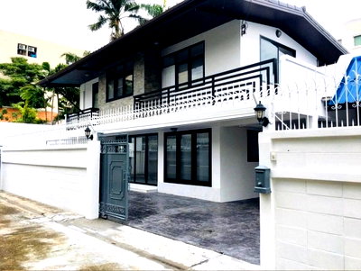 เช่าโฮมออฟฟิศ ถนนสุทธิสารวินิจฉัย : ให้เช่าHome Office บ้านเดี่ยว 2 ชั้น ทำเลสุทธิสาร ลาดพร้าว 48 ใกล้ MRT ภาวนา / Renovate ใหม่ / จอดรถ 7-8 คัน / Home Office จดบริษัทได้