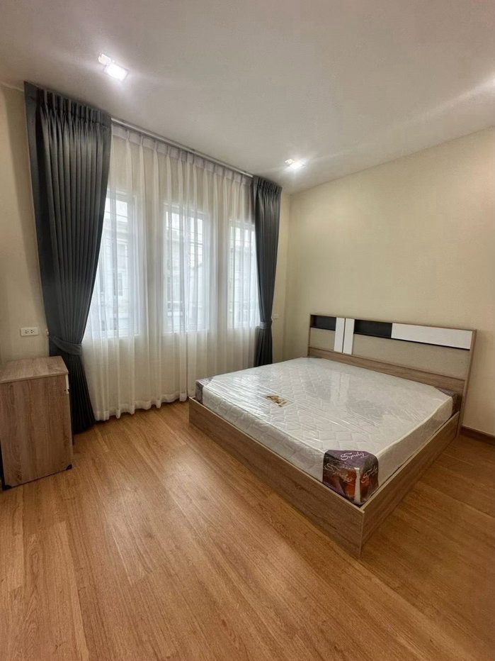 รูป 🏠✨ ให้เช่า ทาวน์โฮม 2 ชั้น โกลเด้น ทาวน์ วิภาวดี-รังสิต 4 ห้องนอน 3 ห้องน้ำ ทำเลติดถนนพหลโยธิน ซอยคลองหลวง 10 - รูปที่ 19/20