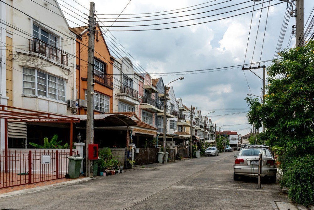รูป 🏡 Home Office พร้อมอยู่ ลาดพร้าว-วังหิน 34 | หมู่บ้านชาลิสา 6 ห้อง (นอน/ทำงาน) 3 ห้องน้ำ ตกแต่งพร้อมใช้งาน ฟังก์ชันครบ 🚫ไม่รับจดบริษัท🚫 - รูปที่ 2/18