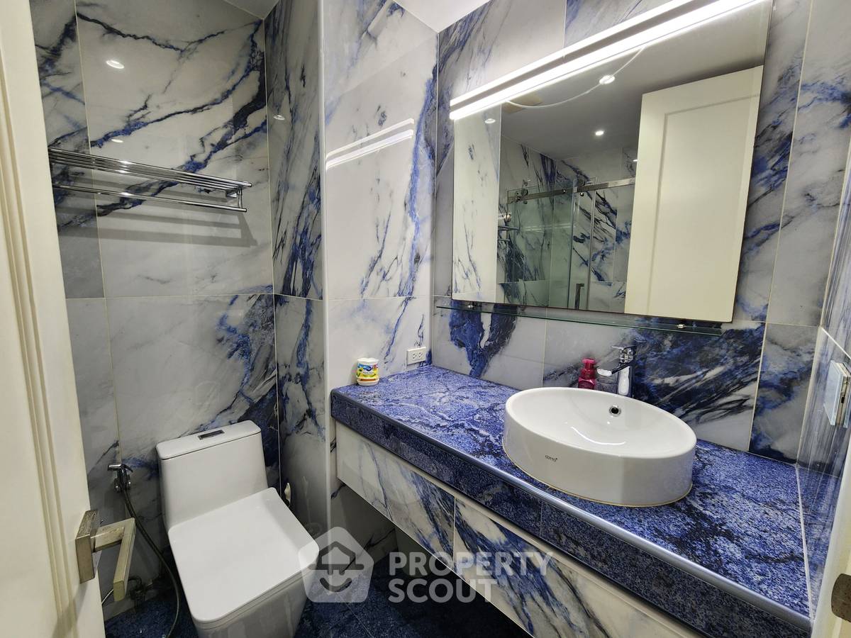 รูป ขายคอนโด 2 ห้องนอน Baan Thanon Sarasin Condominium ใกล้ BTS ราชดำริ (ID 2297112) - รูปที่ 4/9