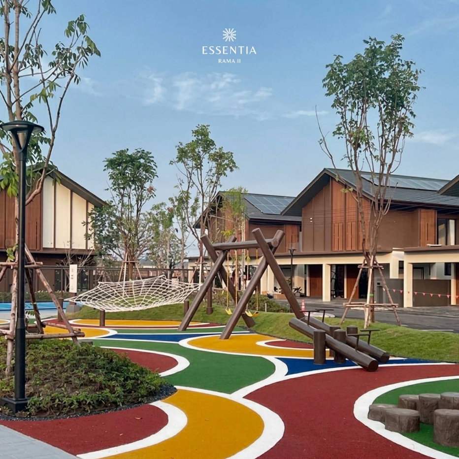 รูป ขายบ้านหรู มือ1 โครงการ Essentia Rama 2 | ราคา 14-36 ล้านบาท | 65-102 ตร.ว. | 4 ห้องนอน 5 ห้องน้ำ 6 ที่จอดรถ | - รูปที่ 8/68