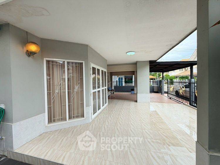 picture Pet-Friendly 3-BR House At Baan Ratcha 3, Bang Yai (ID 3306232) - 5/20