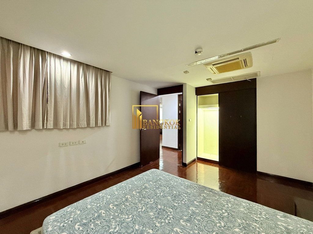 picture Premier Condo | Spacious 2 Bedroom Property in Sukhumvit 24 - BR62049CD - 15/31