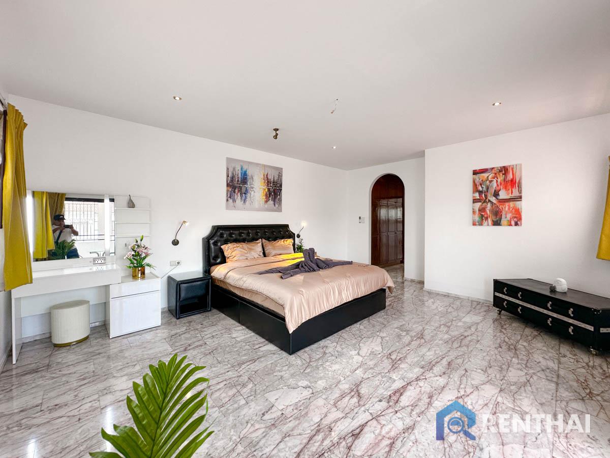 picture Ready to move in at Palm Spring Village - 2/20