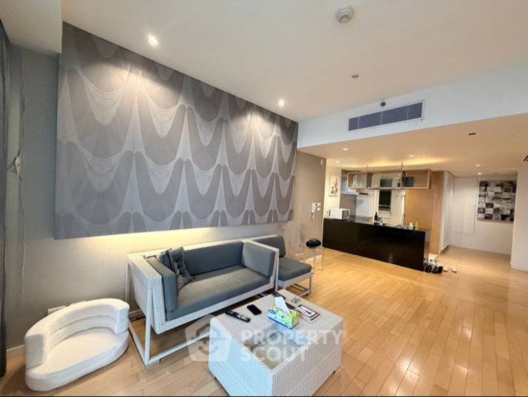 picture 30th-Floor 2-BR Condo At The Lago, Nai Harn, Phuket (ID 3314571) - 1/14