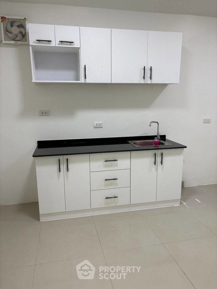 รูป ทาวน์เฮาส์ 4 ห้องนอน พื้นที่ 400 ตร.ม. บ้านกลางเมือง มอนติคาร์โล (ID 3315780) - รูปที่ 6/10