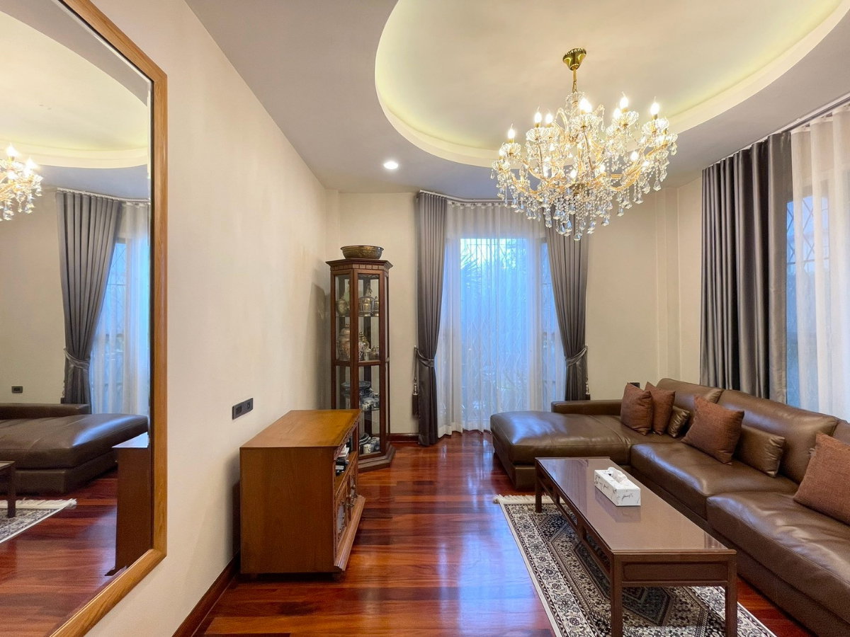 รูป ให้เช่า บ้านเดี่ยว 3 ชั้น ทองหล่อ 25 | ที่ดิน 112 ตร.ว. | พื้นที่ใช้สอย 420 ตร.ม. | 5 ห้องนอน | ใจกลางทองหล่อ - รูปที่ 14/40