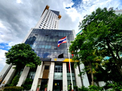 เช่าสำนักงาน MRT ลาดพร้าว : ให้เช่า พื้นที่สำนักงาน ออฟฟิศ ติด BTS พหลโยธิน 200 ตรม. เพียง 55,000 บาท