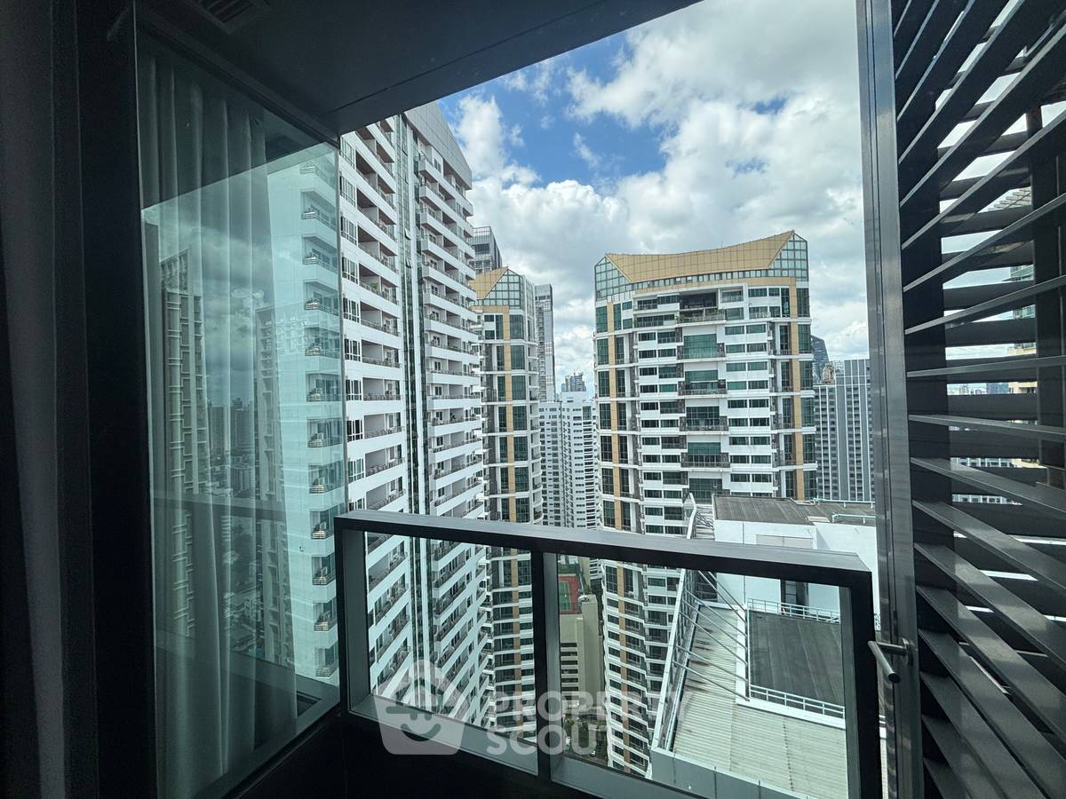 picture 30th-Floor 1-BR At The Lumpini 24 Near BTS Phrom Phong (ID 3014484) - 19/19