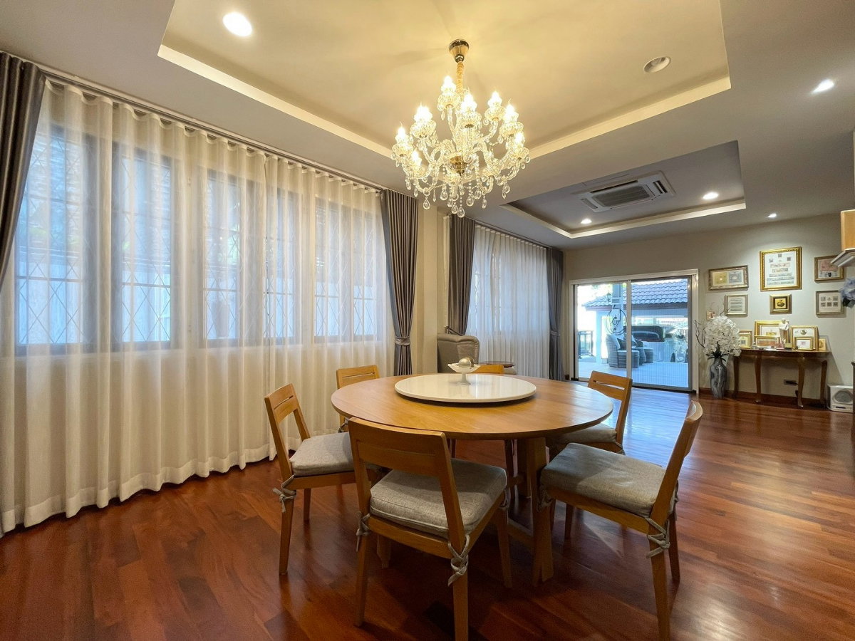 รูป ให้เช่า บ้านเดี่ยว 3 ชั้น ทองหล่อ 25 | ที่ดิน 112 ตร.ว. | พื้นที่ใช้สอย 420 ตร.ม. | 5 ห้องนอน | ใจกลางทองหล่อ - รูปที่ 9/40
