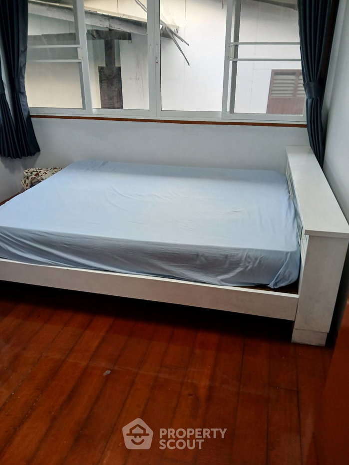 รูป บ้าน 4 ห้องนอน ขนาด 260 ตร.ม. พระโขนงเหนือ ใกล้ BTS เอกมัย (ID 3314029) - รูปที่ 10/16