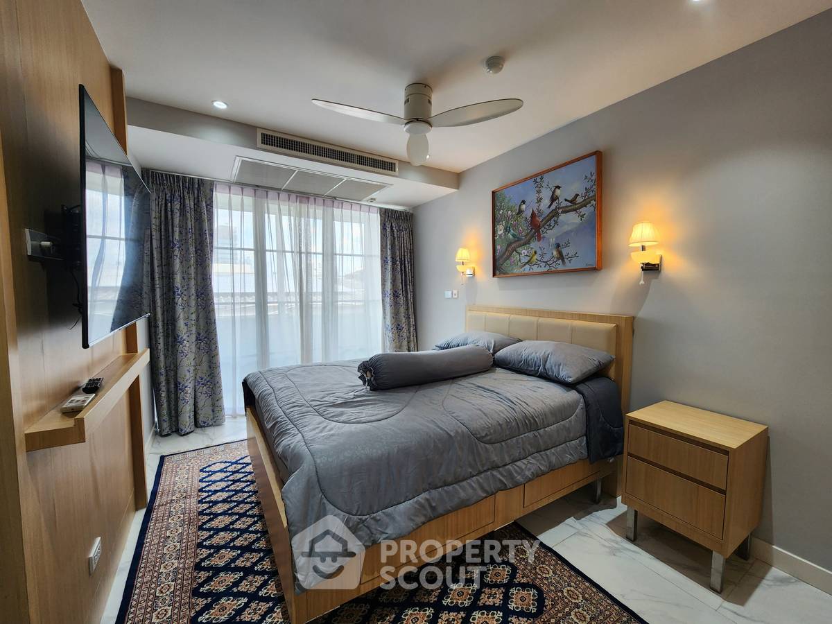 picture Well-Priced 2-BR Condo At Baan Thanon Sarasin near BTS Ratchadamri (ID 2297112) - 3/9