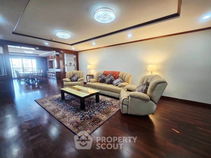 3-BR Condo at Regent On The Park 1 (Sukhumvit 26) near BTS Phrom Phong (ID 3314028)