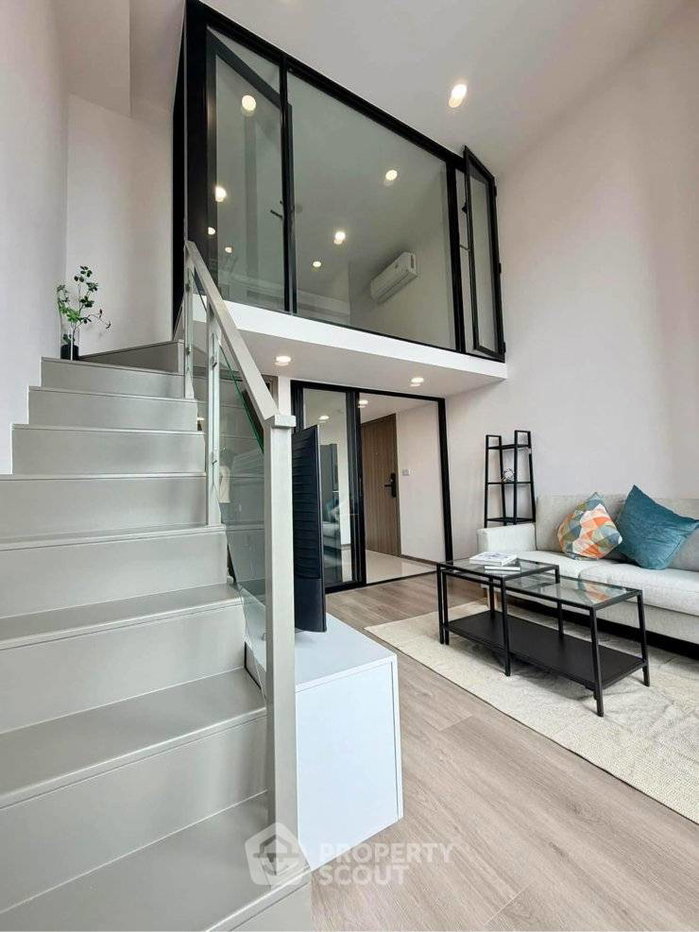 picture 200m To BTS Phra Khanong | 1-BR KnightsBridge Space Sukhumvit-Rama4 (ID 3314770) - 2/9