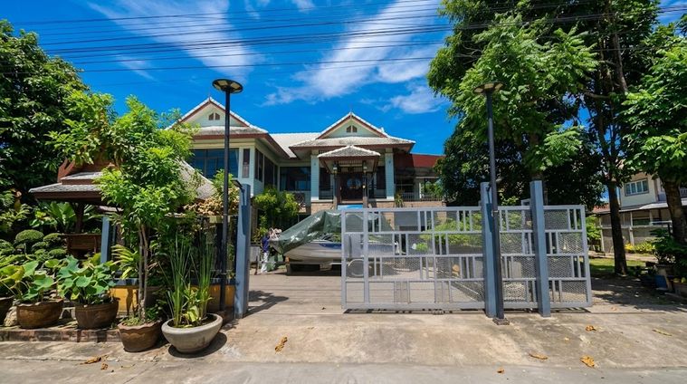 4-bed house for sale, 250 sqm, 50 sq wah, Nong Chok