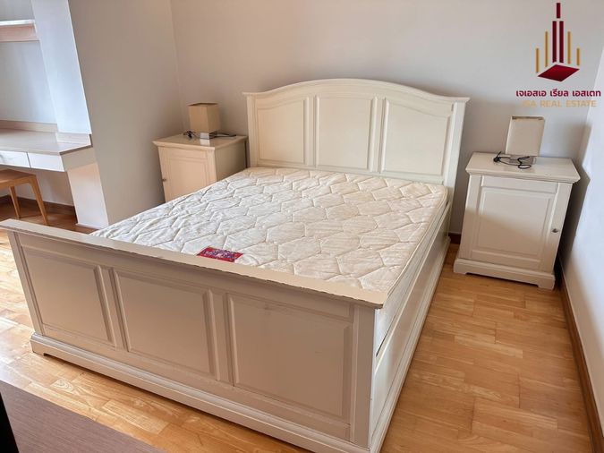 ให้เช่าคอนโด 3 ห้องนอน 99 ตร.ม. เรสซิเดนซ์ 52