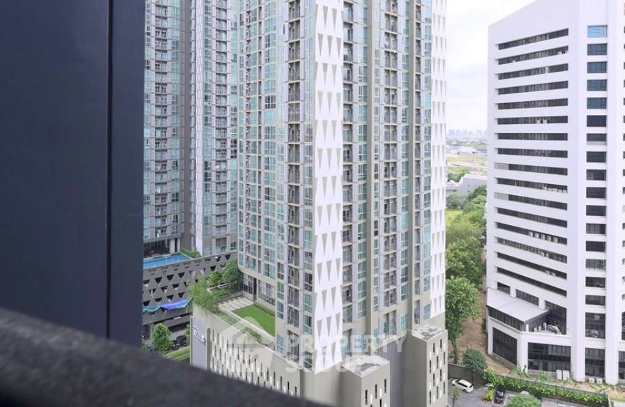 รูป 300 ม. ถึง MRT ศูนย์วัฒนธรรมฯ | 1 ห้องนอน Ivy Ampio Rachada - Rama 9 (ID 3313550) - รูปที่ 4/5