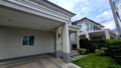 เช่าบ้านเดี่ยว โรงเรียนนานาชาติร่วมฤดี วิทยาเขตอนุบาล : 🏡✨ ให้เช่าบ้านเดี่ยว Modern French พร้อมอยู่ | ลัดดารมย์ จตุโชติ 15 ราคาสุดคุ้ม ✨🏡