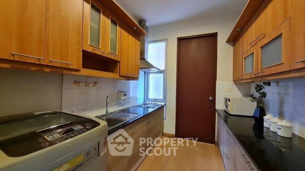 picture 3-BR Condo at Citi Smart Sukhumvit 18 near BTS Asok (ID 1832611) - 11/18