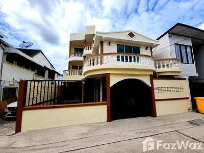 Houses for rent Bangkok : 5 Bedroom House for rent at Baan Yu Charoen 99 6760604