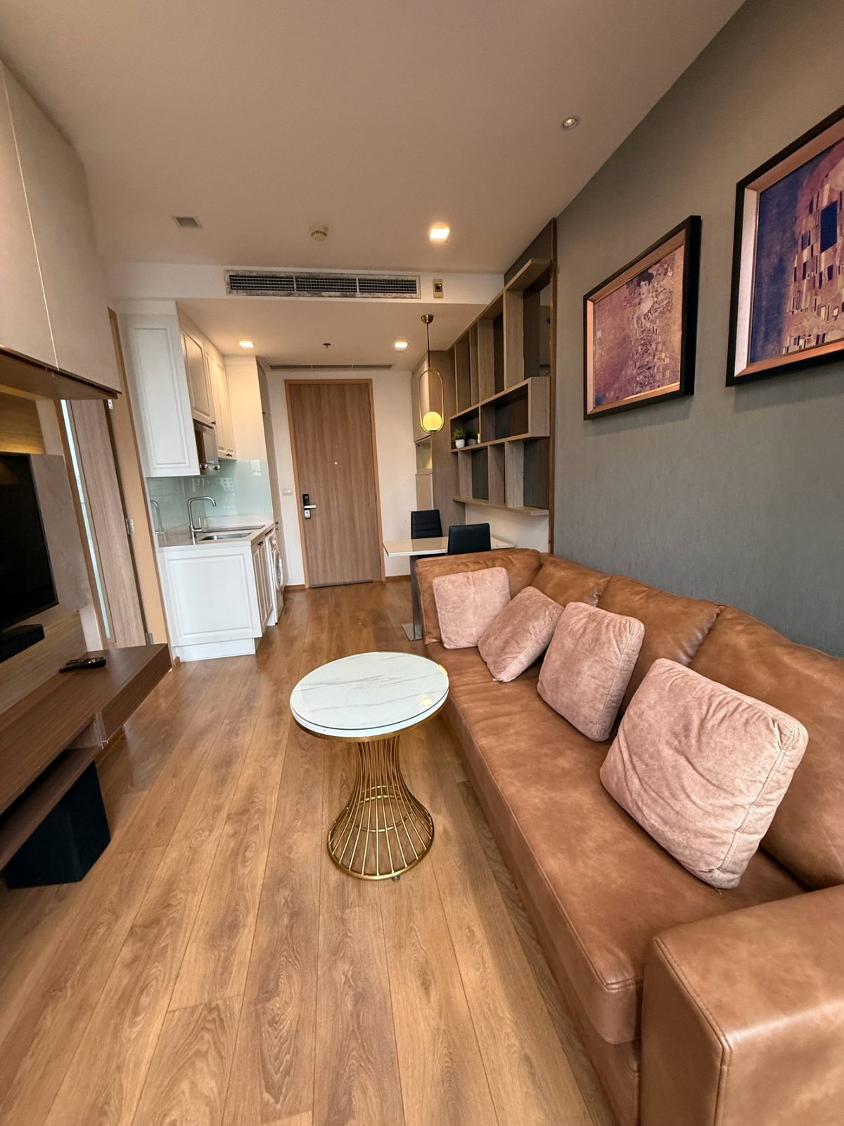 โนเบิล บี33 NOBLE  BE33 ใกล้  BTS พร้อมพงษ์ 1 ห้องนอน 1 ห้องน้ำ   ขนาด 35 ตร.ม. | ชั้น 8 