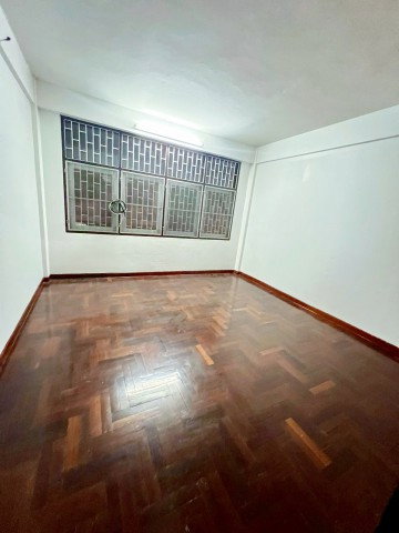 picture NakhonPathom 3.5-story commercial building located at the Wat Klang Intersection Phet Kasem Bo Phlap - 4/8