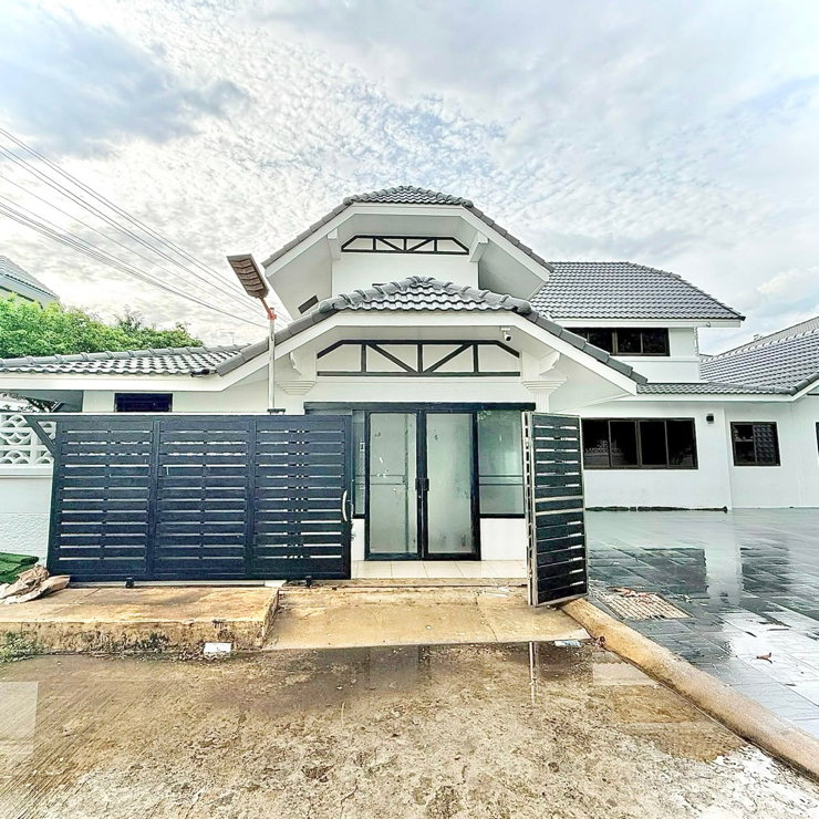 ให้เช่าบ้านเดี่ยว นวมินทร์ 81 แยก 3-35 จดบริษัทได้ แบบ 8ห้องนอน 3ห้องน้ำ